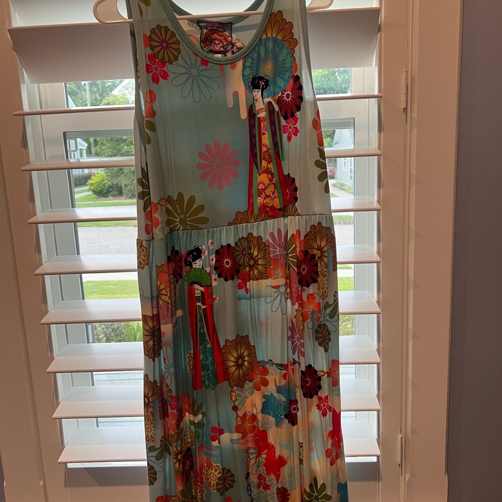 Great summer dress light and comfortable